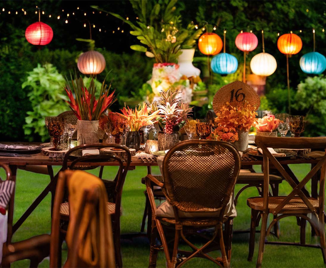 Sommerfest Garten Tischdekoration Kunstpflanzen
